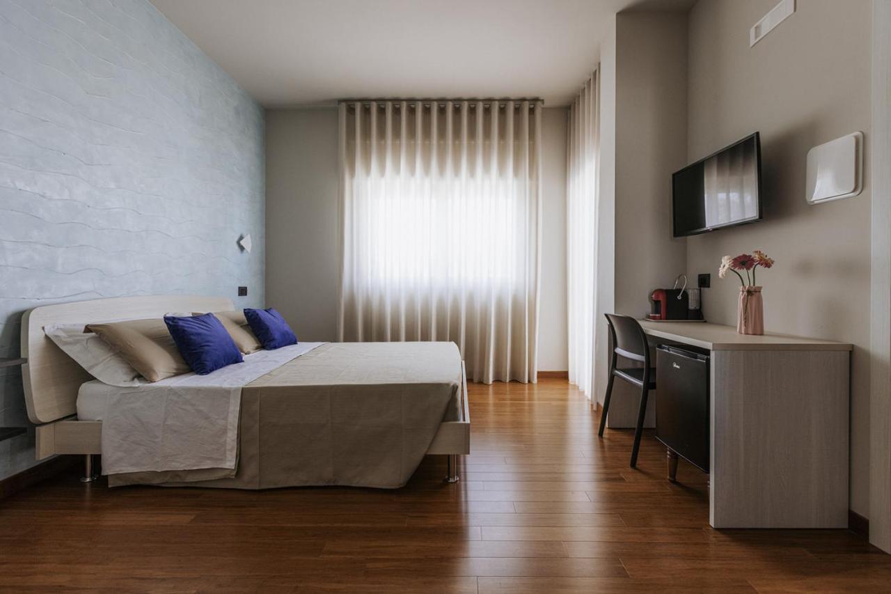Apulia Blue Apartements & B&B バーリ エクステリア 写真