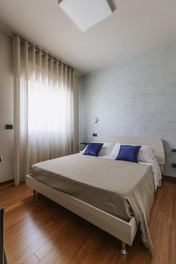 Apulia Blue Apartements & B&B バーリ エクステリア 写真