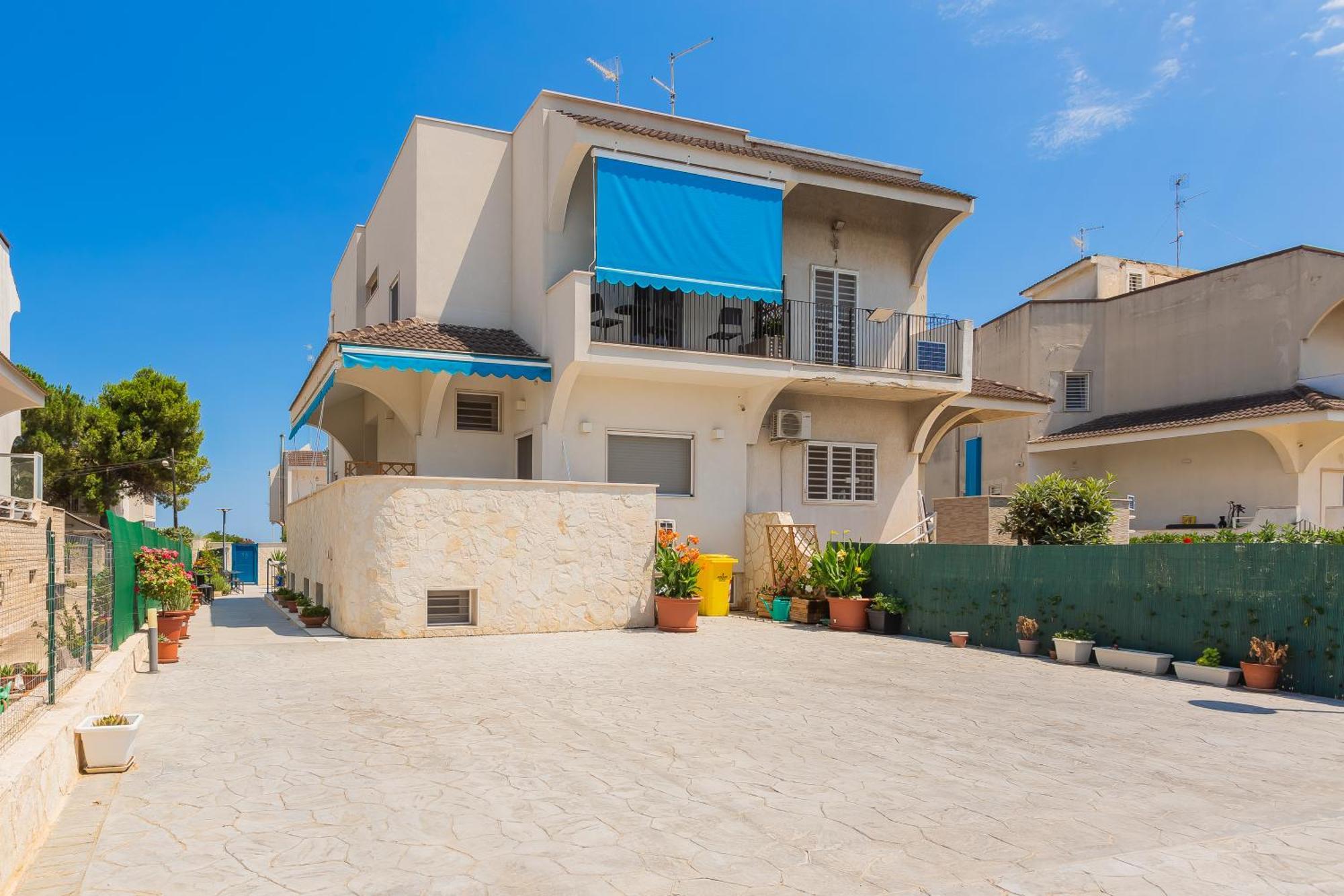 Apulia Blue Apartements & B&B バーリ エクステリア 写真